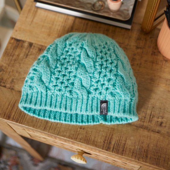 The North Face Accessories - The North Face Women's Winter Cable Knit Hat